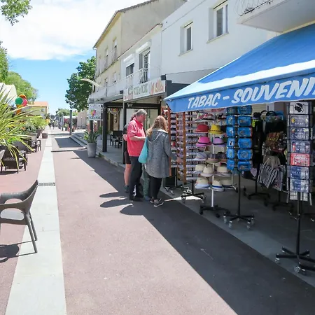 Lägenhet Marines De By Interhome